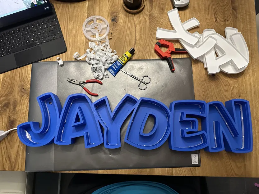 Đèn LED tên "JAYDEN" cho trẻ em trong phòng ngủ - Image 2