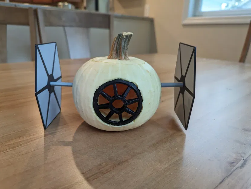 Bộ khắc bí ngô Tie Fighter từ Star Wars - Image 1