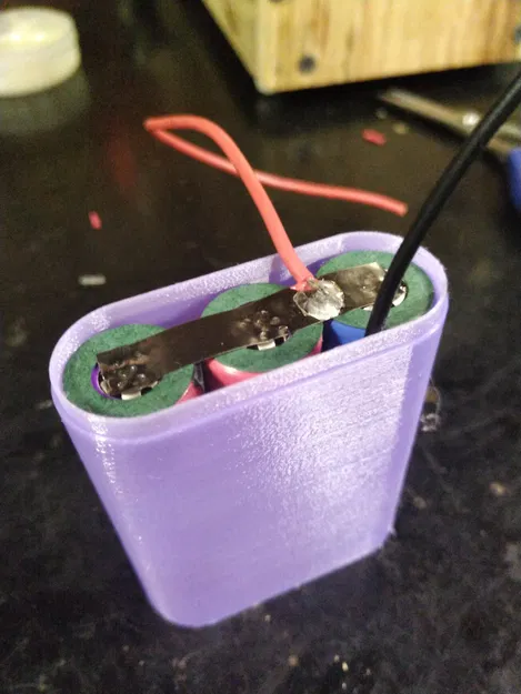 Ngân hàng năng lượng 3 cell 18650 với giá treo tường - Image 4