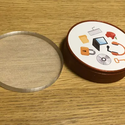 Hộp trò chơi Dobble / Spot-it tự thiết kế