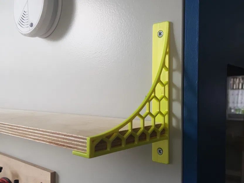 Giá đỡ góc cho gỗ với chiều sâu 11cm và lỗ vít - Image 1