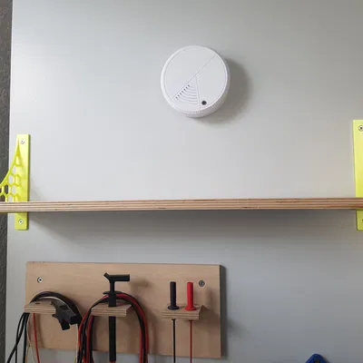 Giá đỡ góc cho gỗ với chiều sâu 11cm và lỗ vít