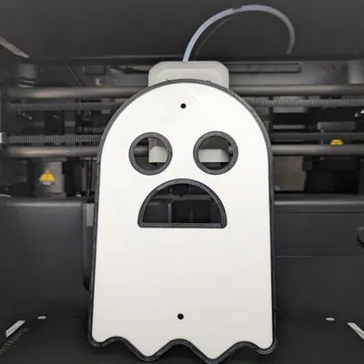 Trang trí tường ma Halloween dễ dàng treo