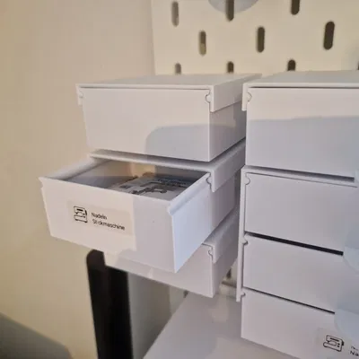 Ngăn kéo với giá đỡ cho tường Skadis