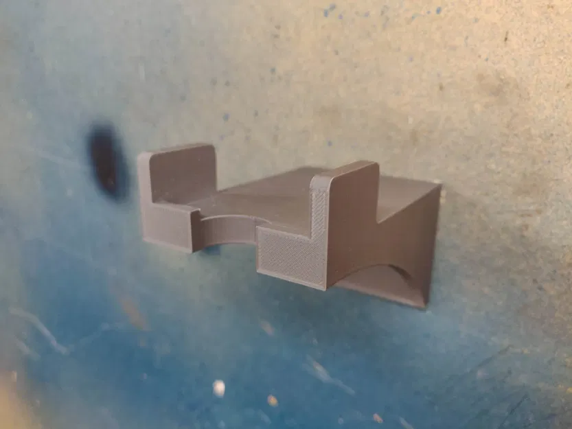 Giá treo tường cho máy cắt dây Dewalt DCM561 - Image 3