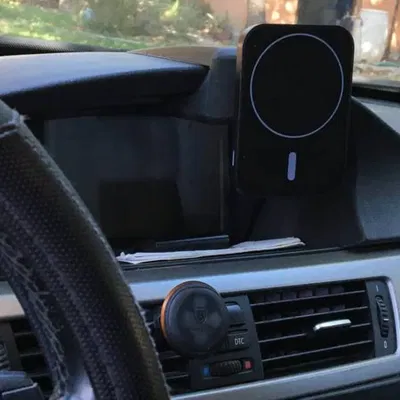 Giá đỡ điện thoại cho bmw e90