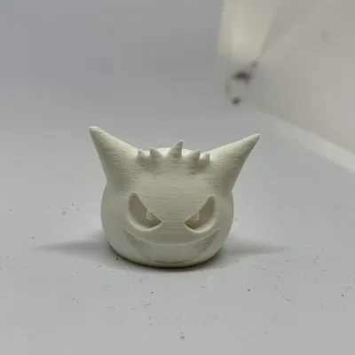 Giá đỡ thẻ Pokemon hình Gengar không cần hỗ trợ