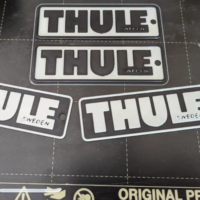 Móc chìa khóa Thule Thụy Điển với hai màu in