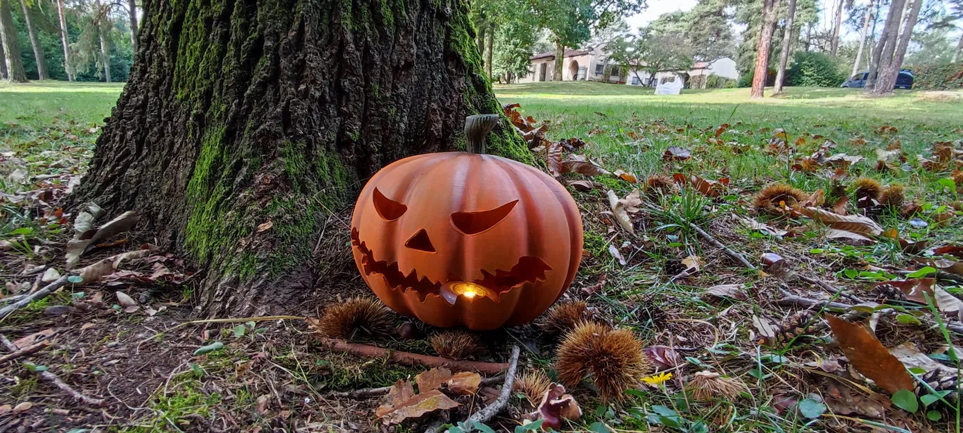 Đèn bí ngô Halloween in 3D với lỗ đặt nến LED - Image 2