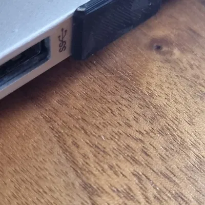 Nắp đậy chống bụi cho cổng HDMI