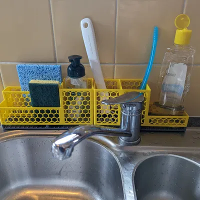 Giá đỡ tổ chức bồn rửa chén với khay thoát nước tích hợp