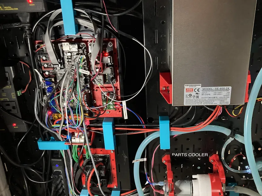 Kẹp cáp cho bảng điều khiển tường với khoảng cách 1 - Image 4