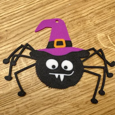 Nhện Halloween vui nhộn với 4 màu sắc khác nhau