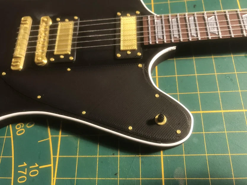 Mô hình đàn guitar mini Gibson Firebird chi tiết - Image 2