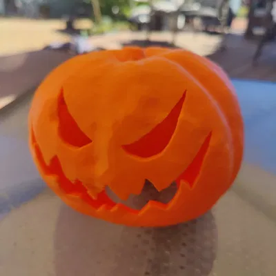 Quả bí ngô Jack-O-Lantern được quét 3D thực tế