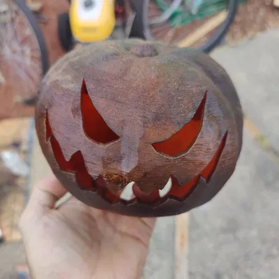 Quả bí ngô Jack-O-Lantern được quét 3D thực tế