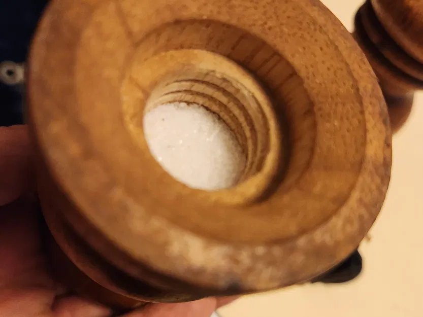 Nắp thay thế cho lỗ đổ muối trong bộ shaker gỗ - Image 2