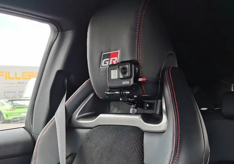 Giá đỡ GoPro cho tựa đầu xe Toyota GR Yaris - Image 1