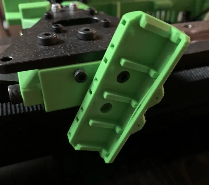 Giá đỡ Wago 221 với vít nắp thay vì vít đầu phẳng - Image 2