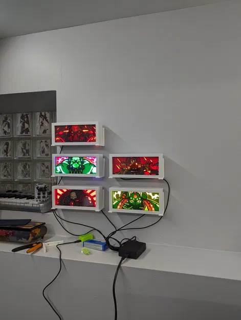 Giá đỡ tường cho hộp đèn LED với điều khiển gắn sau - Image 1