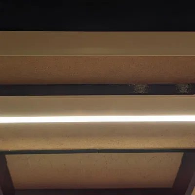 Giá đỡ lắp đặt đèn LED IKEA Rolfstorp nghiêng 25°