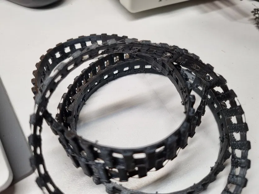 Dây xích xe tăng in TPU/TPE với nhiều kích thước khác nhau - Image 2