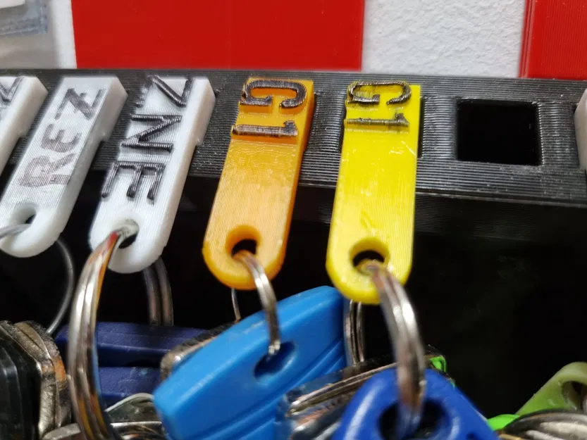 Giá đỡ chìa khóa và tài liệu tùy chỉnh với nhãn dễ đọc - Image 4