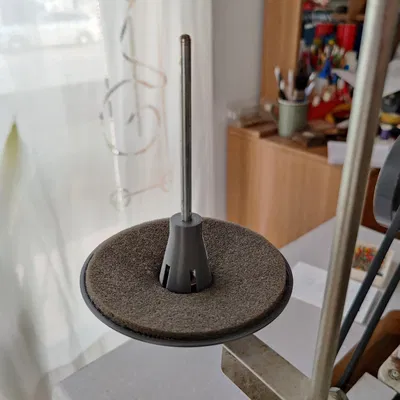 Giá đỡ chỉ may cho máy may chuyên dụng