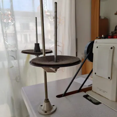 Giá đỡ chỉ may cho máy may chuyên dụng