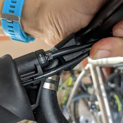 Phụ kiện tay lái Shimano cho xe đạp thể thao