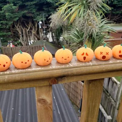 Trang trí biểu tượng bí ngô cho Halloween