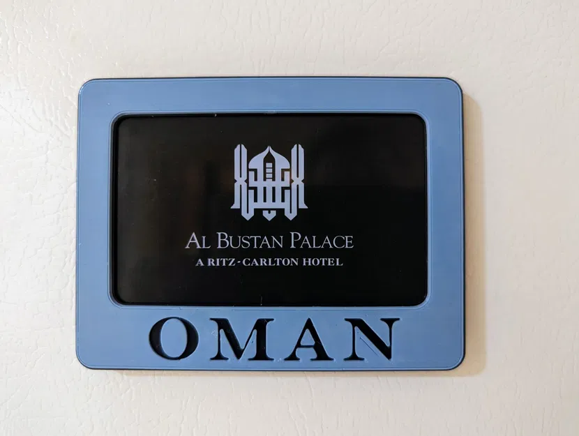 Khung từ tính cho thẻ khách sạn - Image 1