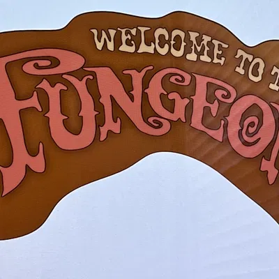 Biểu ngữ FUNGEON lấy cảm hứng từ phim Wreck It Ralph