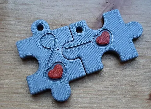 Móc khóa hình trái tim ghép hình độc đáo - Image 1