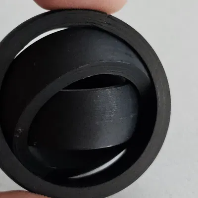 Nhẫn fidget cho vợ với thiết kế nhỏ gọn