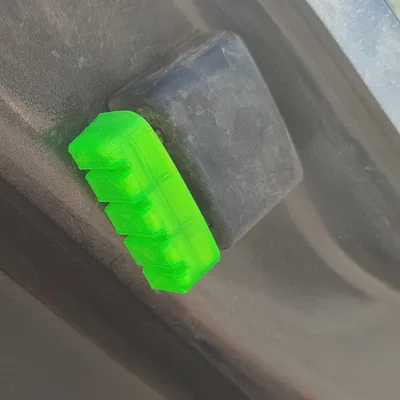 Thay thế bọc cao su cho cửa sau Ford Focus Turnier MK3