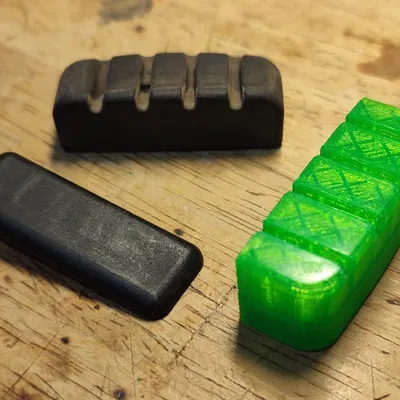 Thay thế bọc cao su cho cửa sau Ford Focus Turnier MK3