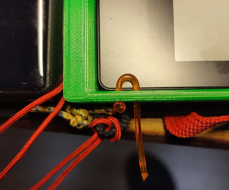 Vỏ bảo vệ buồng lái cho Boox Poke3 khi chơi dù lượn - Image 2