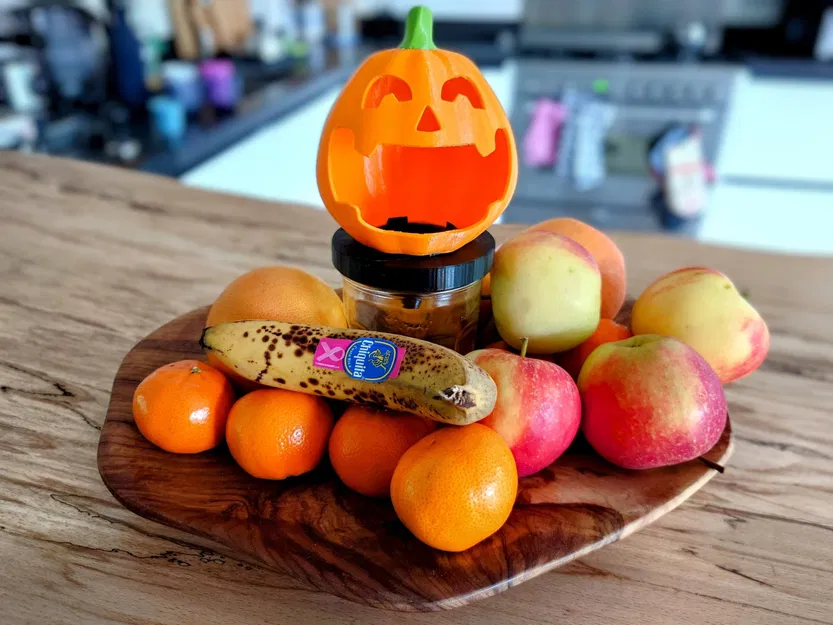 Bẫy ruồi trái cây Halloween với thiết kế độc đáo - Image 1