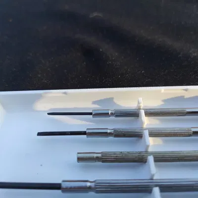 Hộp đựng bộ tua vít chính xác 5 chiếc - Khớp nối snap fit