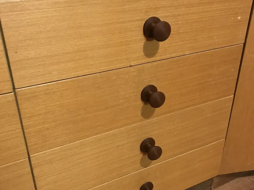 Tay nắm thay thế cho ngăn kéo phòng khách của bà - Image 3