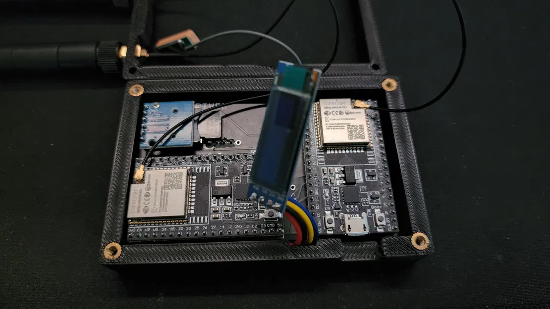 Giá đỡ cho bo mạch wardriver jhewitt dựa trên ESP32 - Image 3