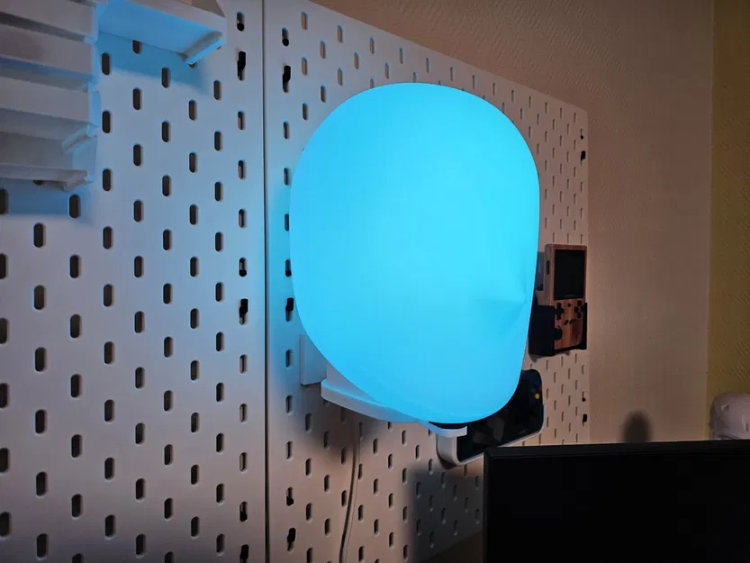 Đèn đầu Ikea ISKÄRNA gắn trên giá Skadis của Søren Nørgaard - Image 2