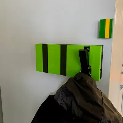 Giá treo áo có lò xo tích hợp cho không gian sống