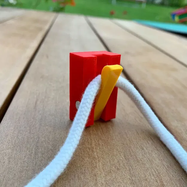 Móc treo tường có lò xo điều chỉnh độ căng - Image 1