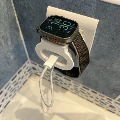 Giá đỡ sạc tường cho Apple Watch với ổ cắm loại E và F