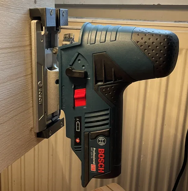 Giá đỡ tường cho máy cưa lọng Bosch GST 12V-70 - Image 1