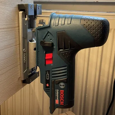 Giá đỡ tường cho máy cưa lọng Bosch GST 12V-70