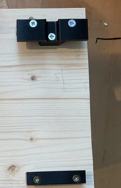 Giá đỡ tường cho máy cưa lọng Bosch GST 12V-70 - Image 2