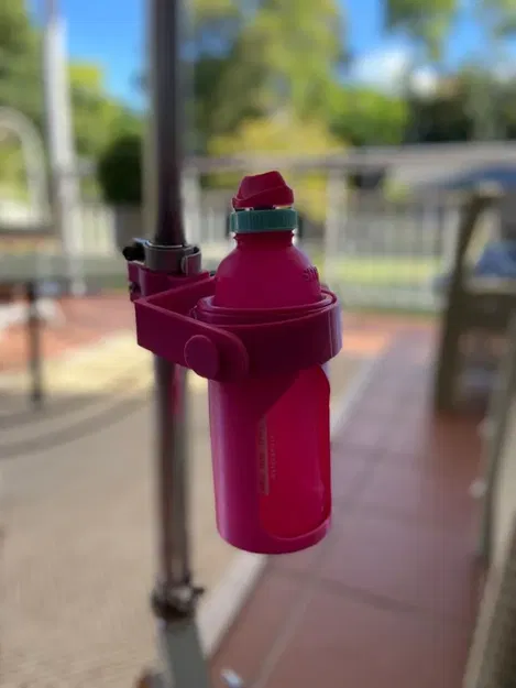 Giá đỡ chai gimbled cho xe scooter của bé gái - Image 3